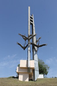 Мемориальный памятник Журавли (Rostov Region, Oktyabrskiy rayon, Krasyukovskoye selskoye poseleniye), monumento, memorial