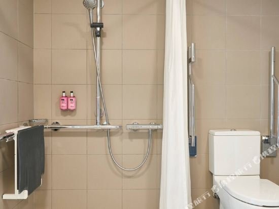 Фото Moxy Glasgow Merchant City