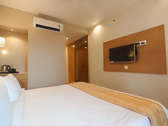 Фото Hotel Cliffton