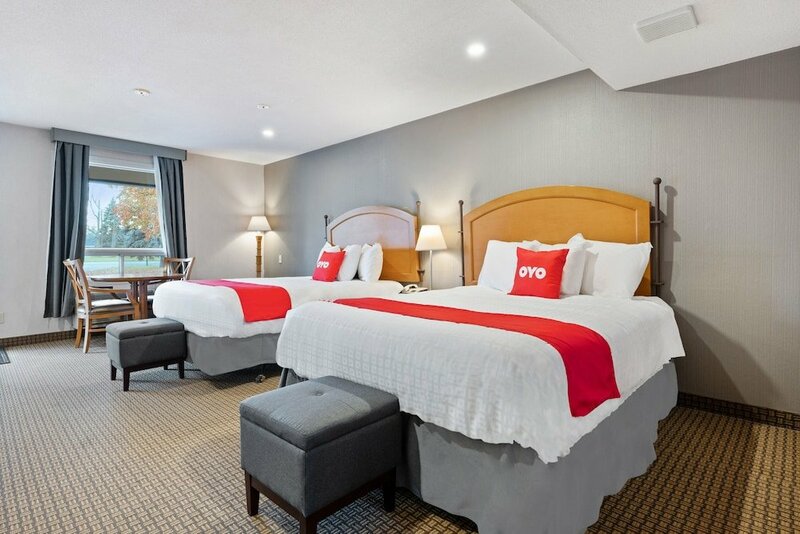 Гостиница Oyo First Canada Hotel Cornwall Hwy 401 On в Корнуолле