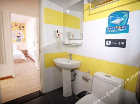 Фото 7 Days Inn Kaifeng Songdu Yu Street Long Ting Branch