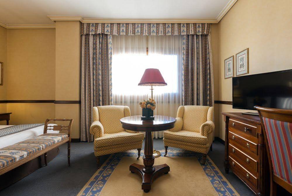 Фото Exe Reina Isabel