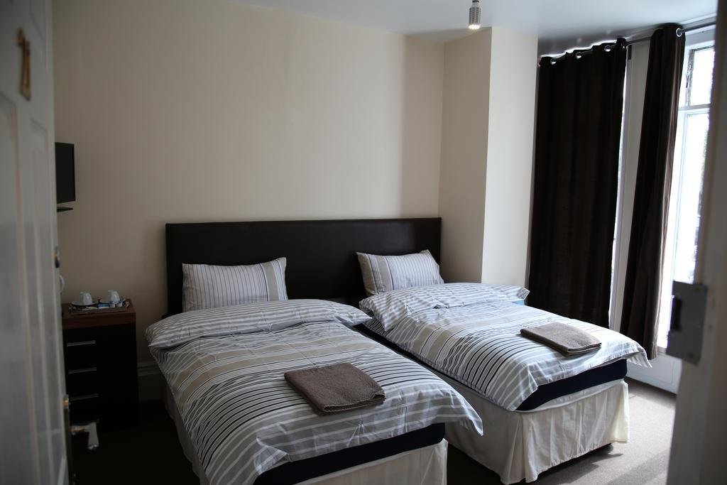 Фото Portsmouth Inns