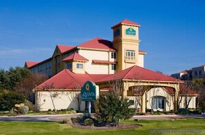 Гостиница La Quinta Inn & Suites by Wyndham Austin Southwest в Остине