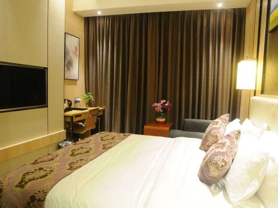 Фото Hilton Garden Inn Zhongshan Guzhen