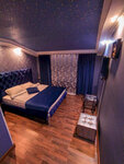 Karavan hotel (derevnya Aparinki, вл14) ، فندق