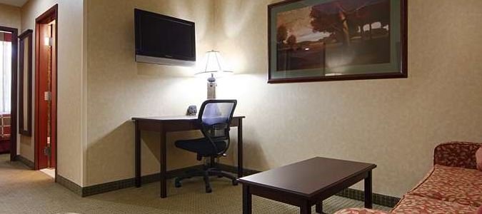 Фото Best Western Plus Ticonderoga Inn & Suites