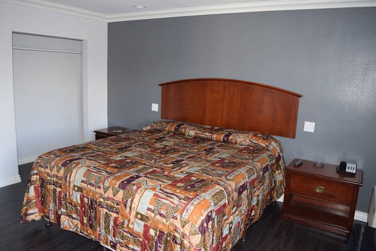 Фото Hawthorne Plaza Inn