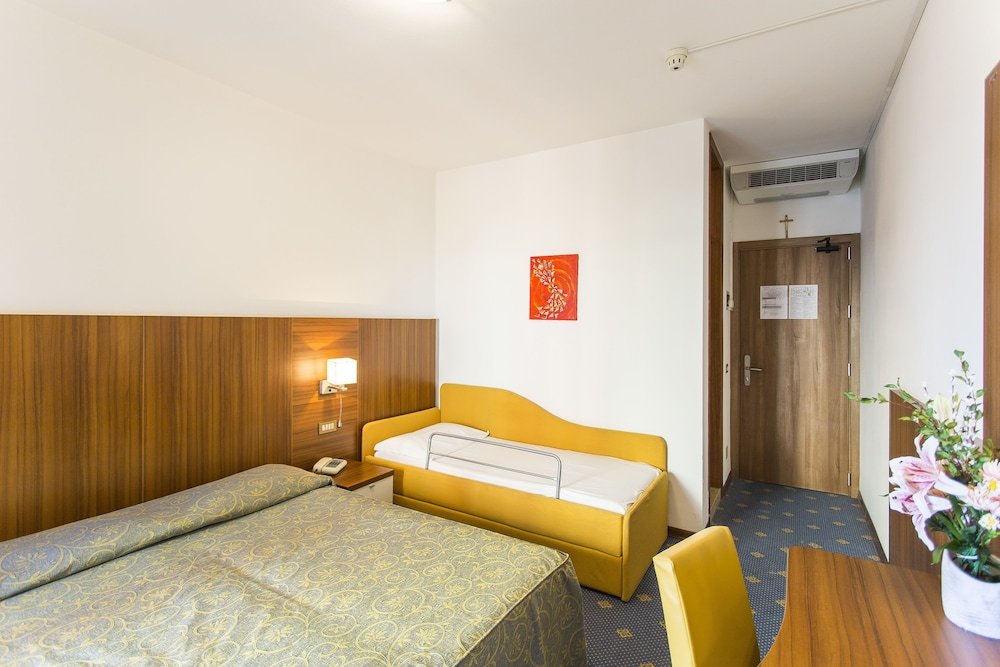 Фото Hotel Touring