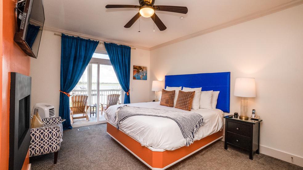 Фото Regatta Inn