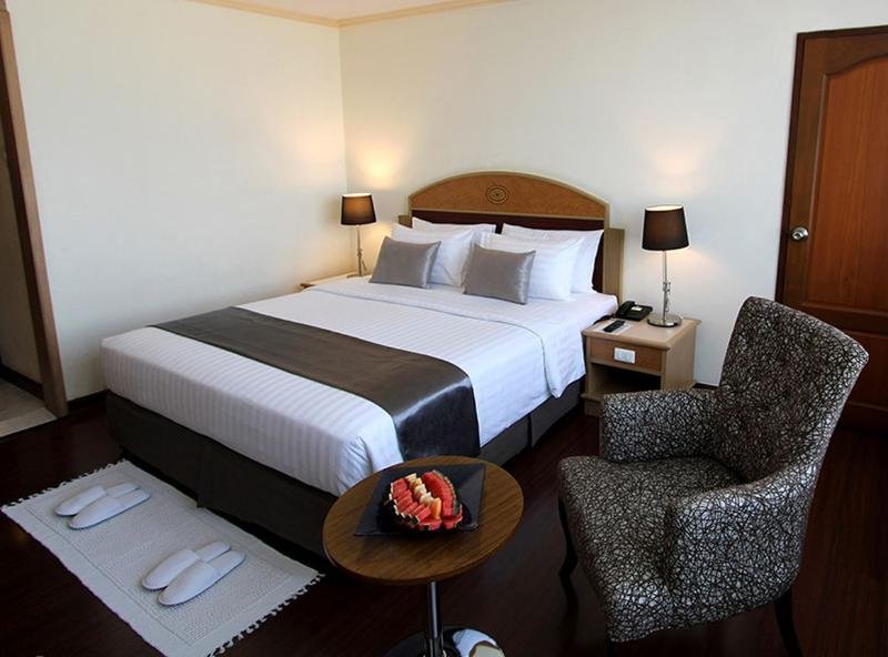 Фото Grand Tower Inn Rama VI Hotel