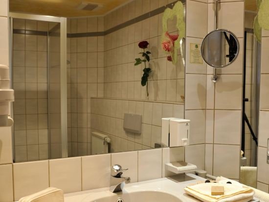 Фото Airport Hotel Erfurt