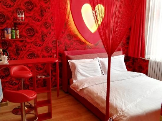 Фото 7 Days Inn Dalian Xian Road Business Center Xinggong Street Subway Station Branch