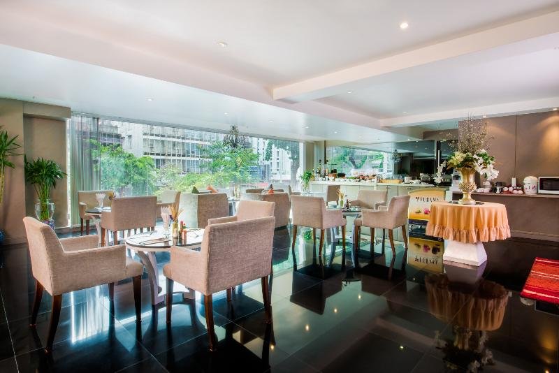 Фото Furama Silom Bangkok Hotel