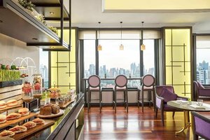 Гостиница Grand Mercure Bangkok Atrium