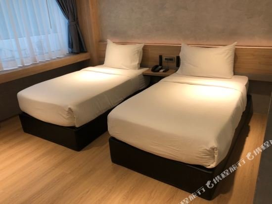 Фото Loft Bangkok Hotel