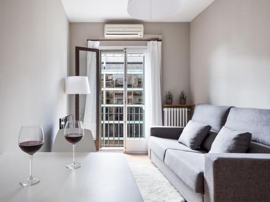 Фото Stay U-Nique Rambla Catalunya