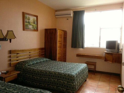 Гостиница Park Hotel в Провинции Лимон