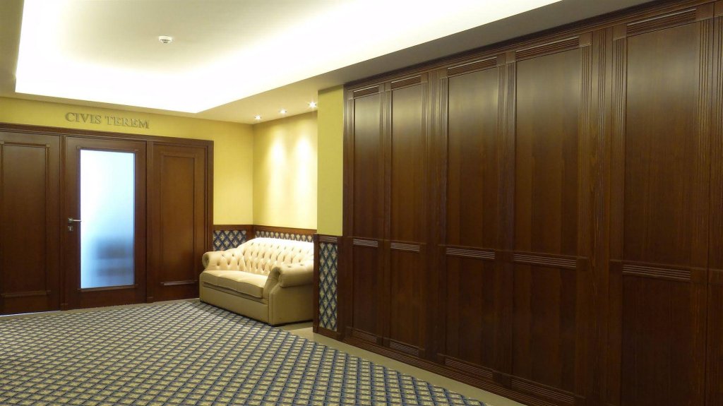 Фото Centrum Hotel Debrecen