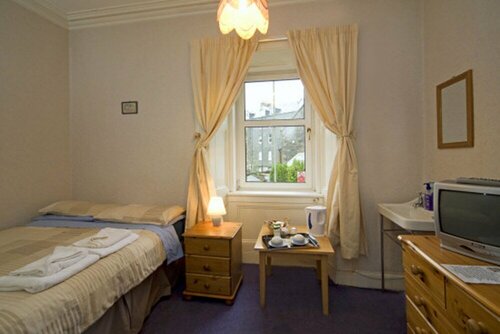 Гостиница Arbour Guest House в Обане