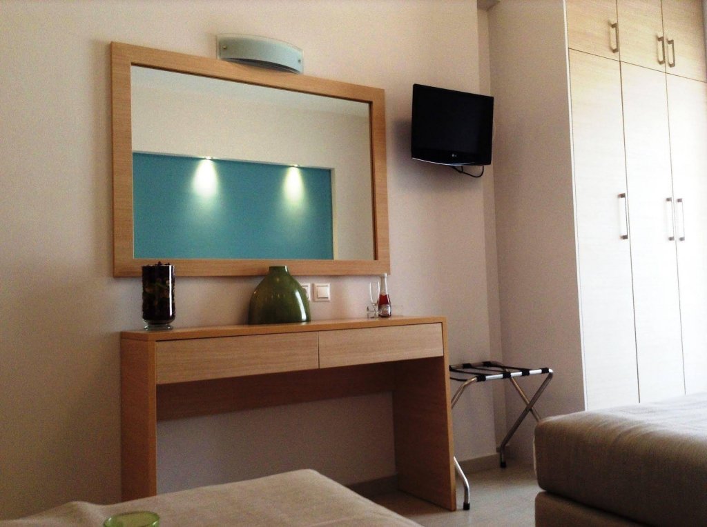 Фото Diolkos Studios