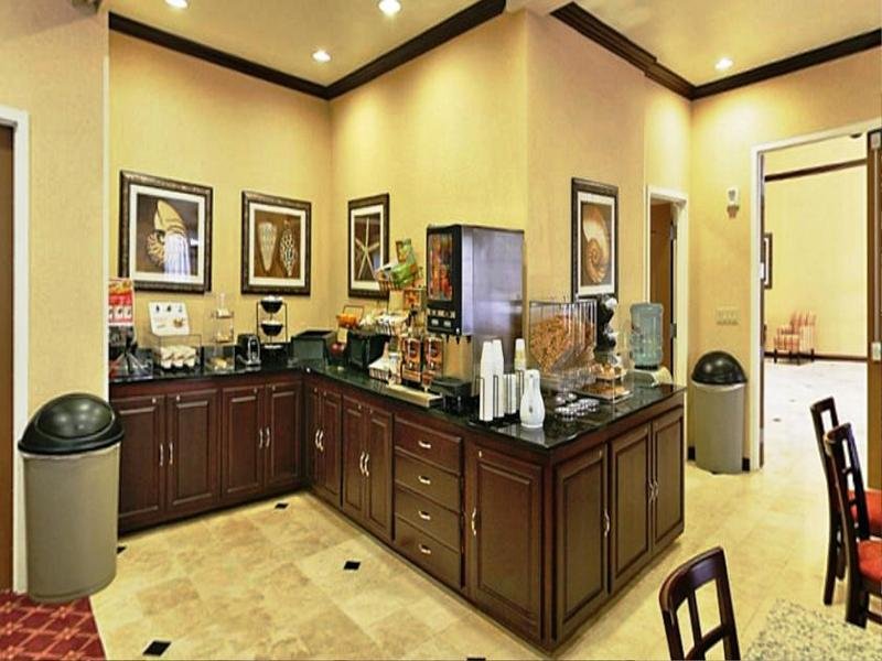 Фото Best Western Plus Route 66 Glendora Inn