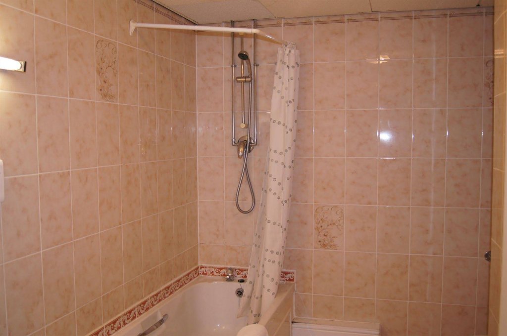 Фото The Castle Hotel Tamworth