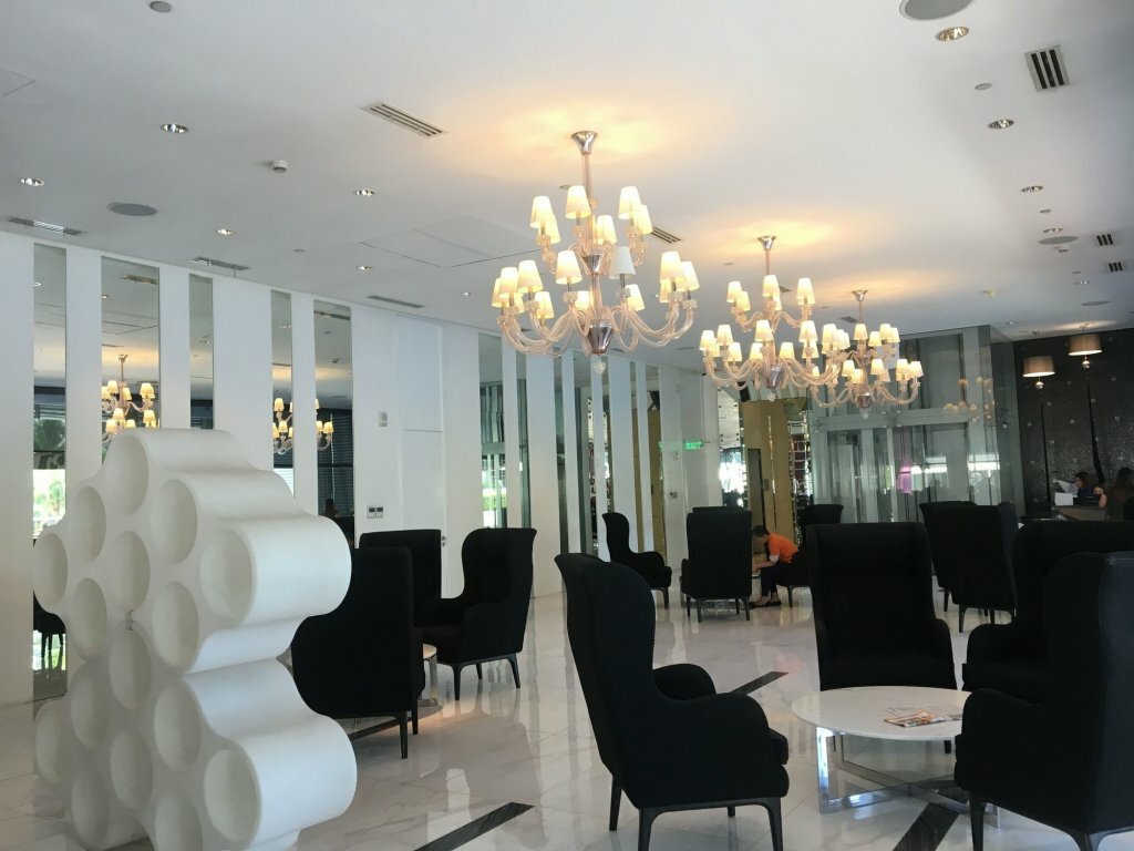 Hotel Azure Urban Resort Residences Maui Tower, Earth, photo