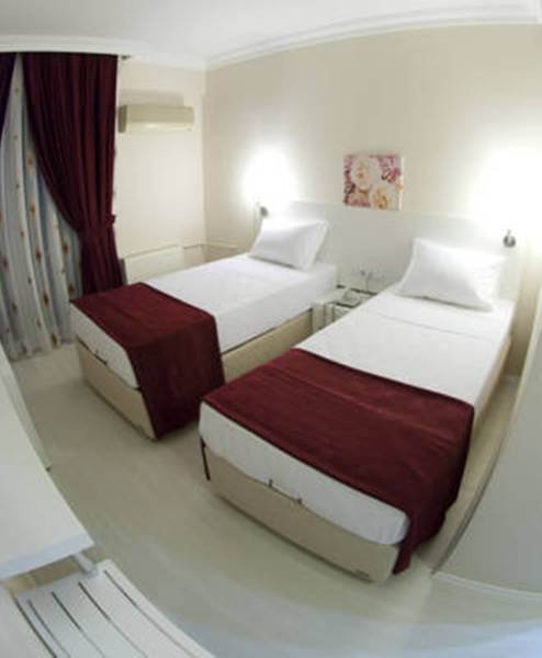 Фото Ayapam Hotel