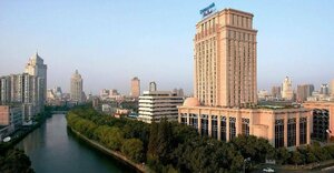 Гостиница Wyndham Grand Plaza Royale Ningbo