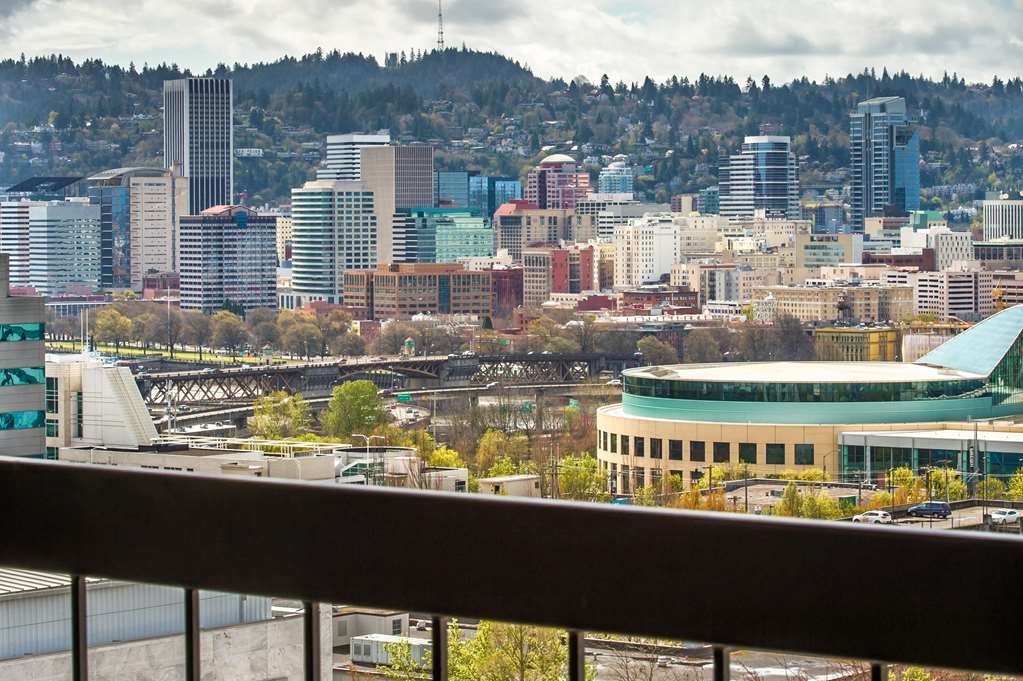 Фото DoubleTree by Hilton Hotel Portland