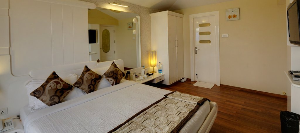 Фото Nayak Beach Resort