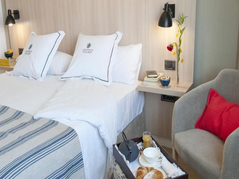 Фото Hotel Aravaca Village