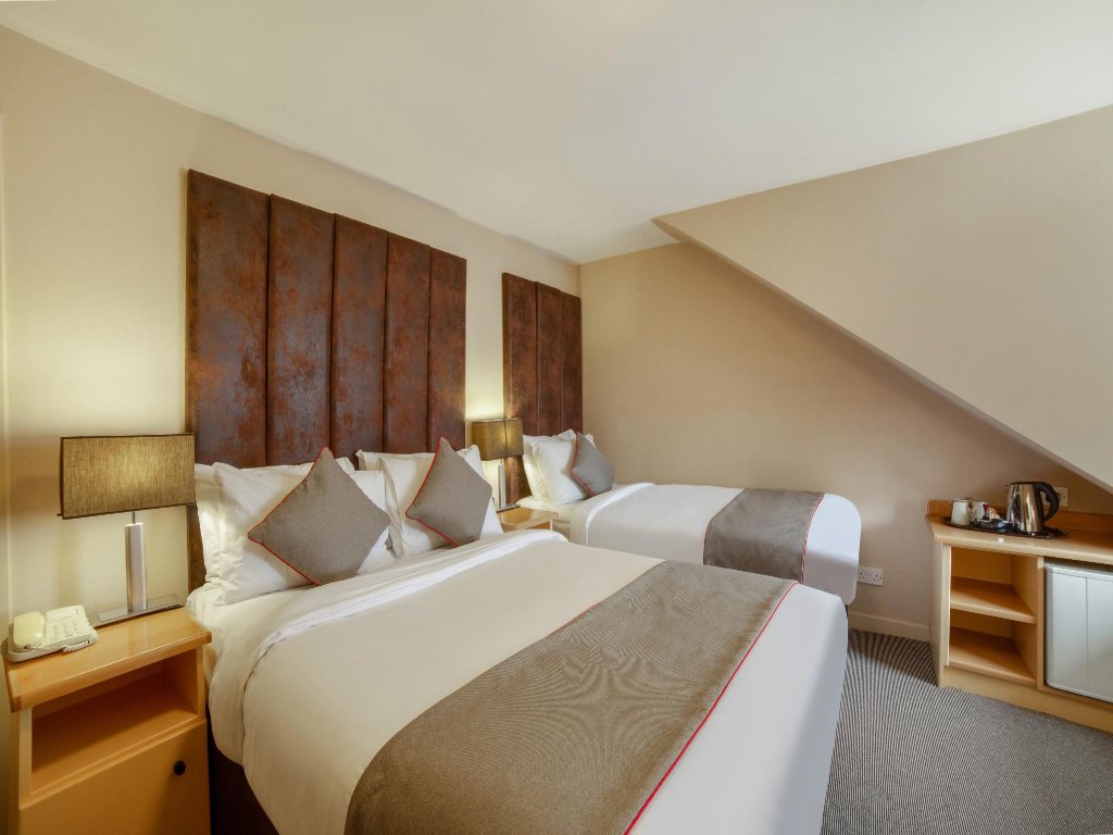 Фото Oyo Flagship Brentwood