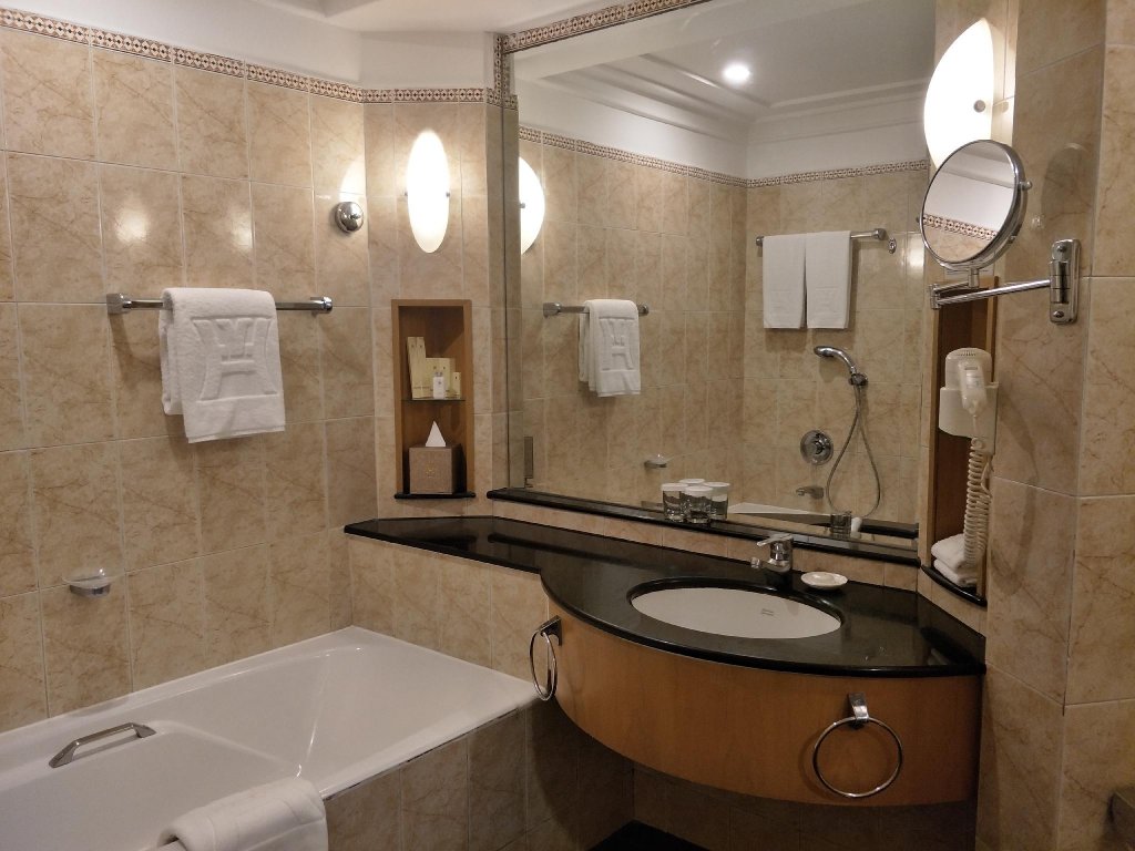 Фото Hainan Junhua Haiyi Hotel