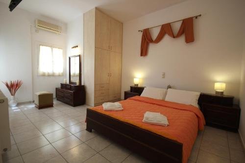 Фото Rooms & Apartments Archontou