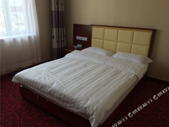 Фото Qinghai Baiyun Xiangling Hotel