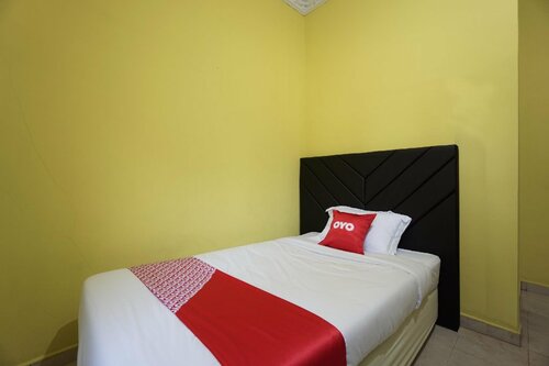 Гостиница Oyo 2486 Bahana Guest House в Манадо