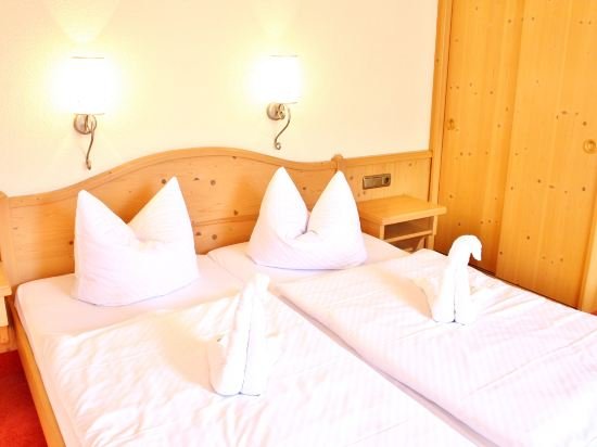 Фото Hotel Alttolkewitzer Hof Dresden