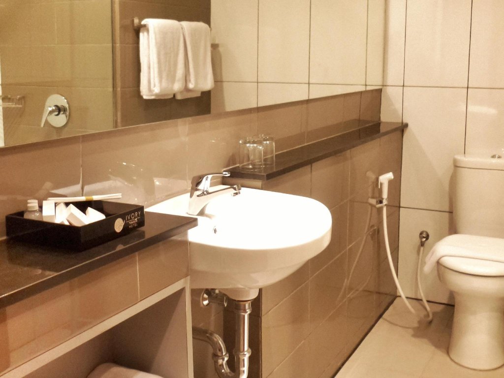 Фото Ivory Hotel Bandung