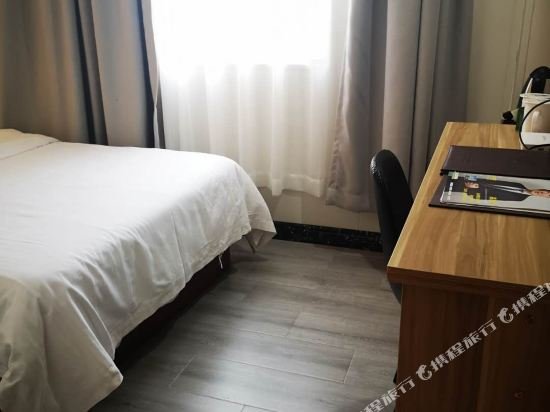 Фото Greentree Inn Nanjing China Gate Subway Station Express