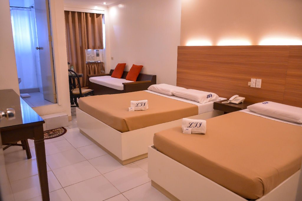Фото Legazpi Tourist Inn