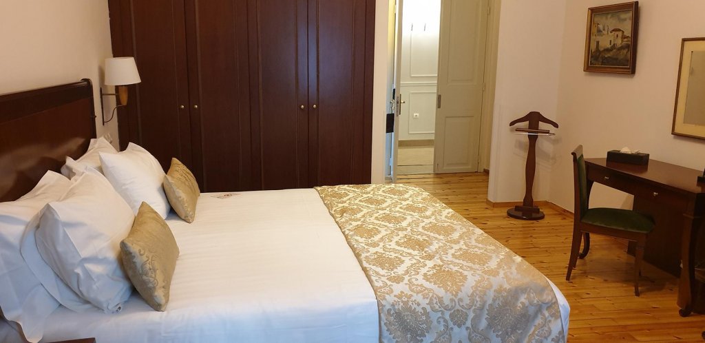Фото The Capsis Bristol Boutique Hotel