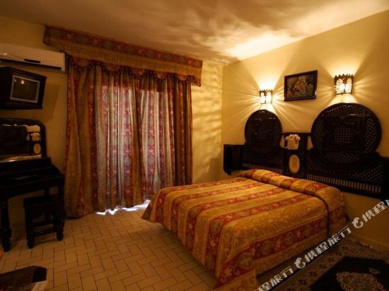 Фото Hotel Amalay