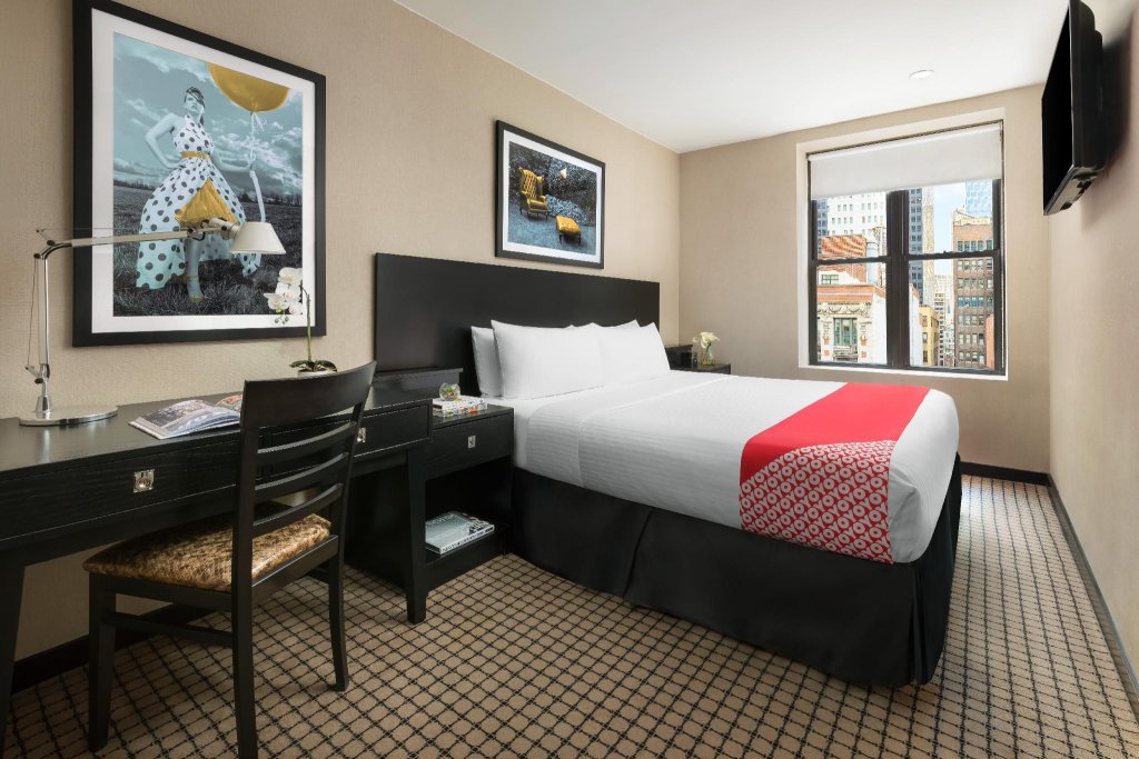 Фото Oyo Times Square