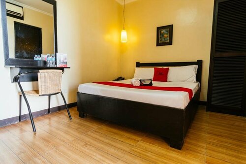 Гостиница RedDoorz @ The Ridge Tagaytay City - Adults Only в Тагайтае