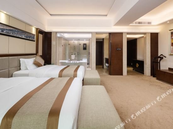 Фото Maoming International