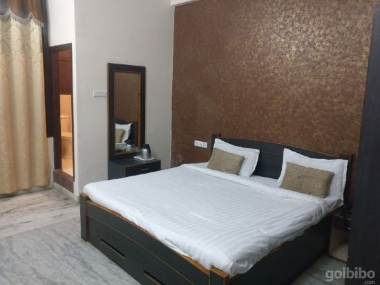 Фото Hotel Savi Regency