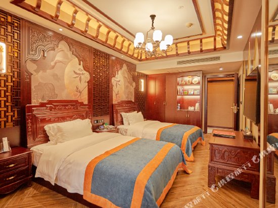 Фото Chuanlong Hotel