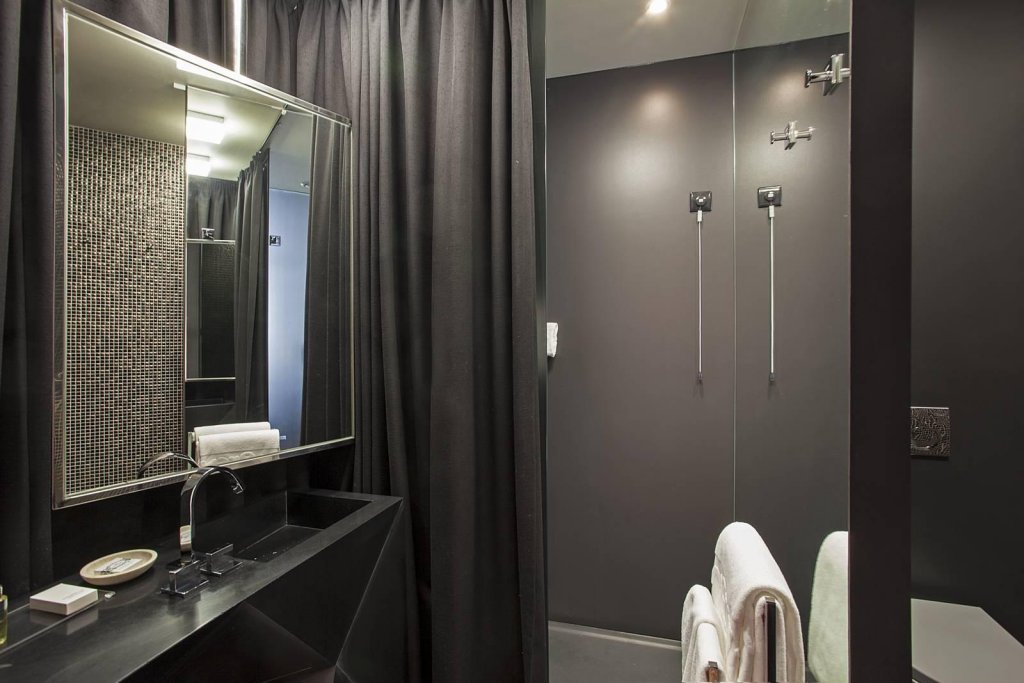 Фото 9Hotel Mercy